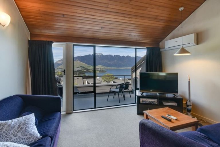 Photo of property in Alpine Meadows Apartments, 135m Fernhill Road, Fernhill, Queenstown, 9300