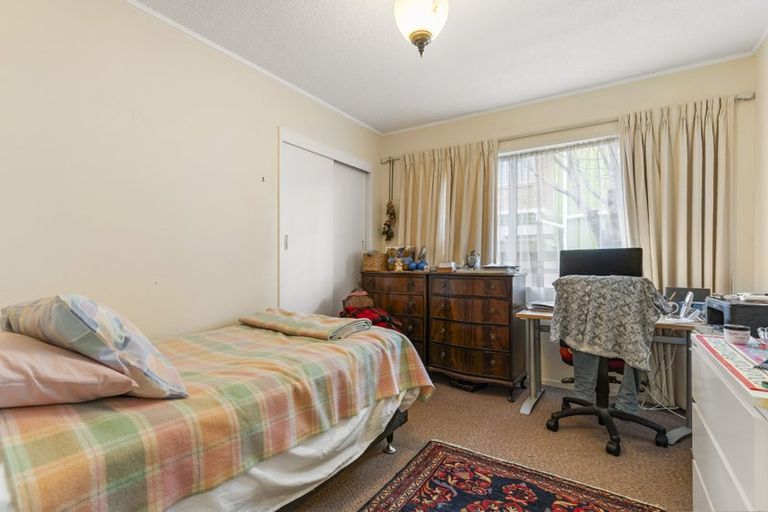 Photo of property in 20 Reynella Drive, Massey, Auckland, 0614