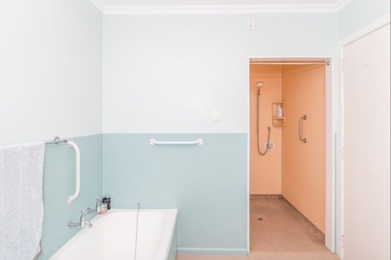 Photo of property in 69 Kirk Street, Otaki, 5512