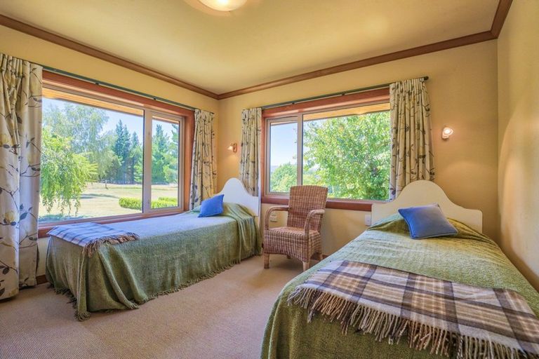 Photo of property in 11 Riverbank Road, Wanaka, 9382