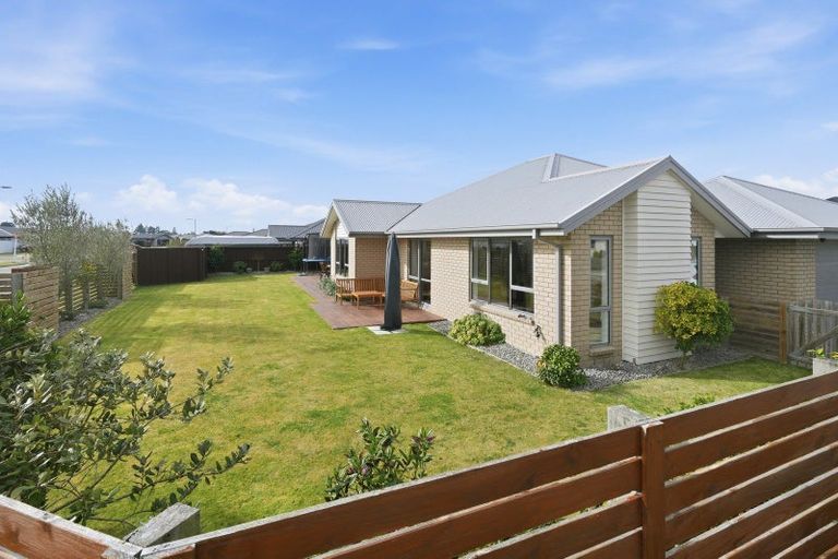 Photo of property in 41 Highgate Drive, Rangiora, 7400