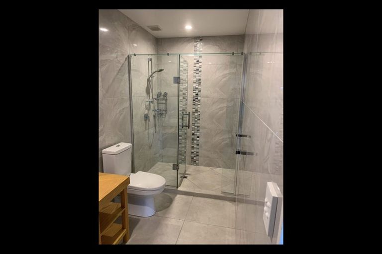 Photo of property in 15c Glendhu Road, Bayview, Auckland, 0629