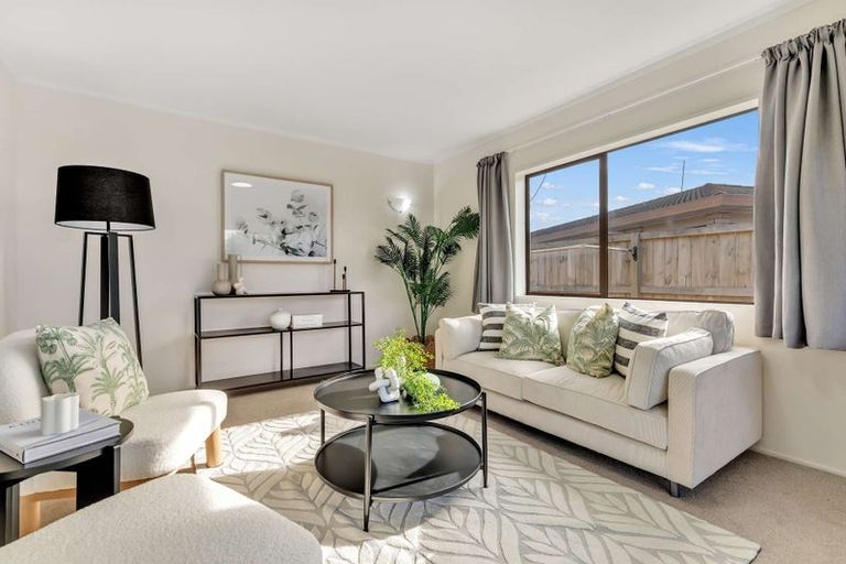 Photo of property in 2/83 Gloucester Road, Mount Maunganui, 3116