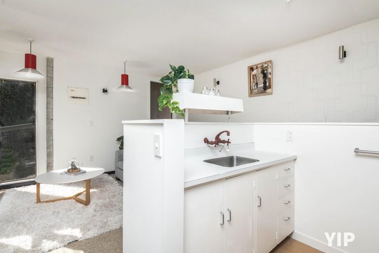 Photo of property in 89 Black Rock Road, Newlands, Wellington, 6037