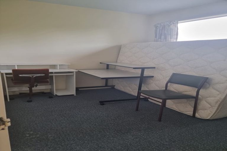 Photo of property in 4 Oakfield Street, Burnside, Christchurch, 8053