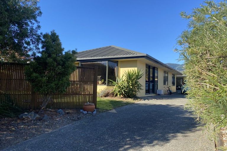 Photo of property in 14 Baxter Place, Stoke, Nelson, 7011