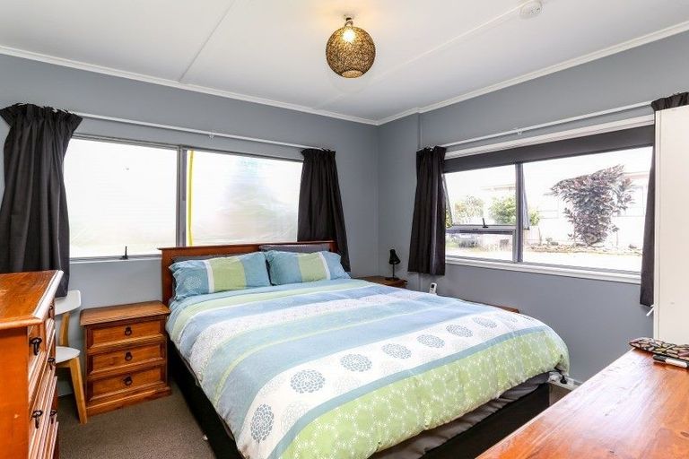 Photo of property in 48b Pitcairn Street, Oakura, 4314