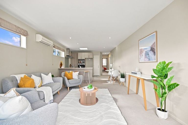 Photo of property in 212a Racecourse Road, Sockburn, Christchurch, 8042