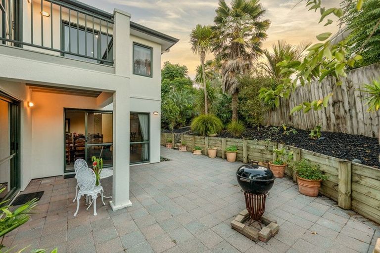 Photo of property in 32 Ian Sage Avenue, Torbay, Auckland, 0630