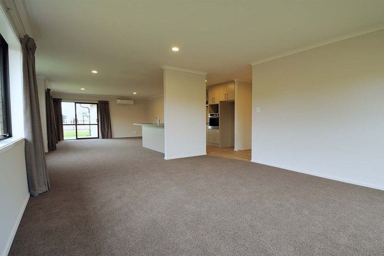 Photo of property in 16 Lambies Street, Marshland, Christchurch, 8083