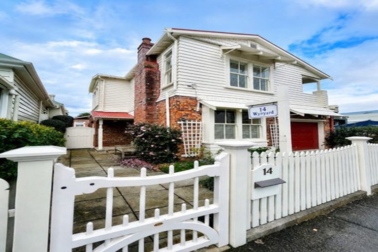 Photo of property in 14 Wynyard Street, Devonport, Auckland, 0624