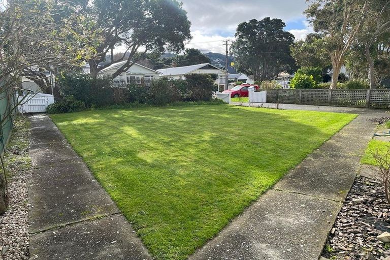 Photo of property in 14 Saint Albans Grove, Woburn, Lower Hutt, 5010