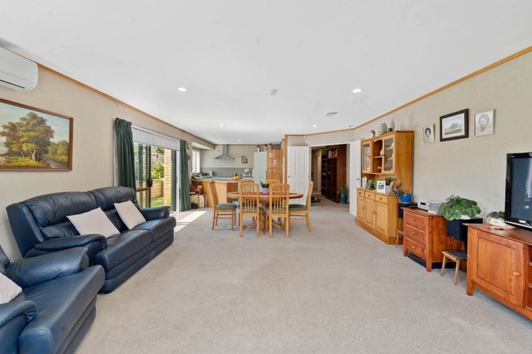 Photo of property in 52 Tawavale Street, Pukehangi, Rotorua, 3015