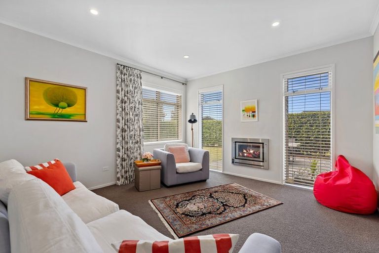 Photo of property in 1 Kapuka Street, Papamoa Beach, Papamoa, 3118