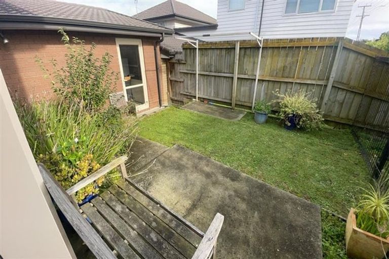 Photo of property in 1 Akeake Lane, Manurewa, Auckland, 2102