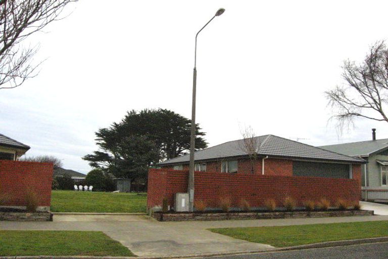 Photo of property in 42 Macmaster Street, Richmond, Invercargill, 9810