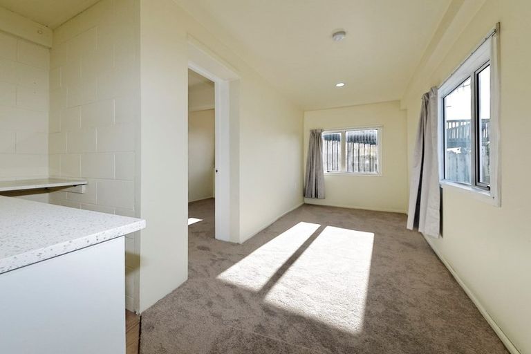 Photo of property in 307 Triangle Road, Massey, Auckland, 0614