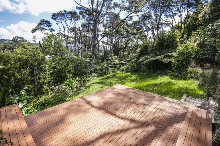 Photo of property in 299 Titirangi Road, Titirangi, Auckland, 0604