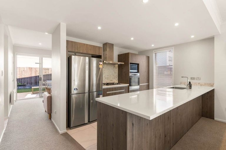 Photo of property in 91 Glidepath Road, Hobsonville, Auckland, 0616