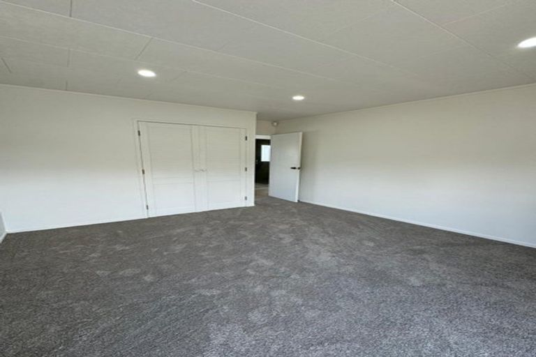 Photo of property in 46 Peverill Crescent, Papatoetoe, Auckland, 2025