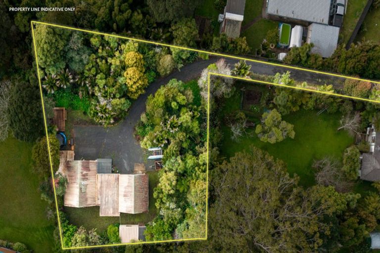 Photo of property in 1099 Scenic Drive North, Swanson, Auckland, 0816