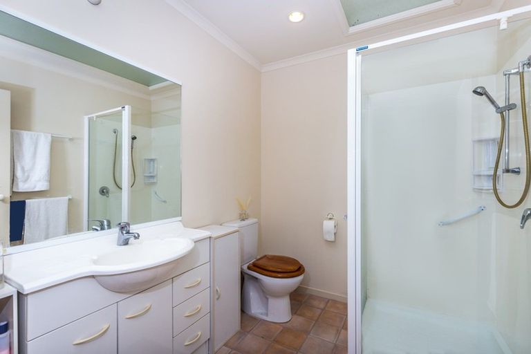 Photo of property in 4 Lakeridge Close, Rangatira Park, Taupo, 3330