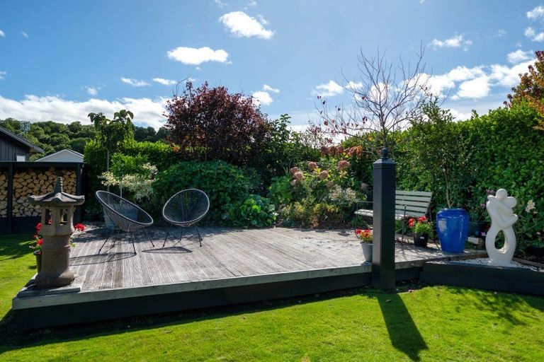 Photo of property in 60 Montgomery Crescent, Kinloch, Taupo, 3377