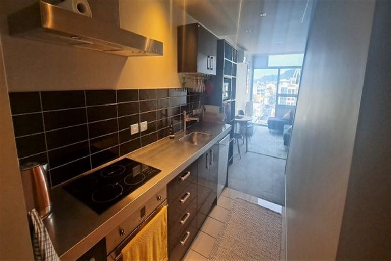 Photo of property in Monument Apartments, 9h/245 Wakefield Street, Te Aro, Wellington, 6011