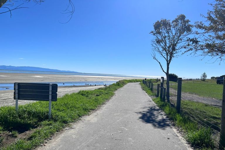 Photo of property in 2/117 Parkers Road, Tahunanui, Nelson, 7011