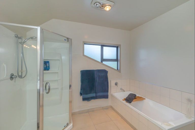 Photo of property in 52 Western Rise, Ohau, Levin, 5570