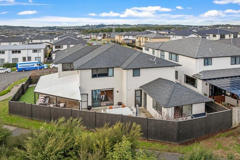 Photo of property in 25 Lime Hill Rise, Flat Bush, Auckland, 2019