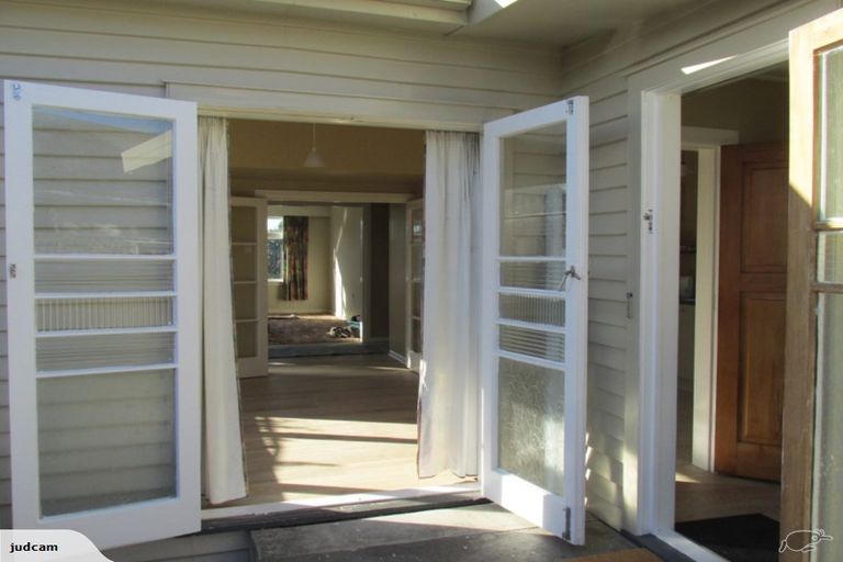 Photo of property in 28 Estuary Road, New Brighton, Christchurch, 8061