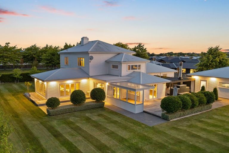 Photo of property in 27 Cairnbrae Drive, Prebbleton, 7604