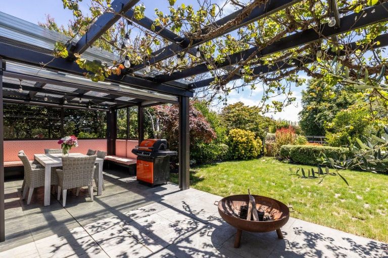 Photo of property in 12 Lennon Grove, Havelock North, 4130