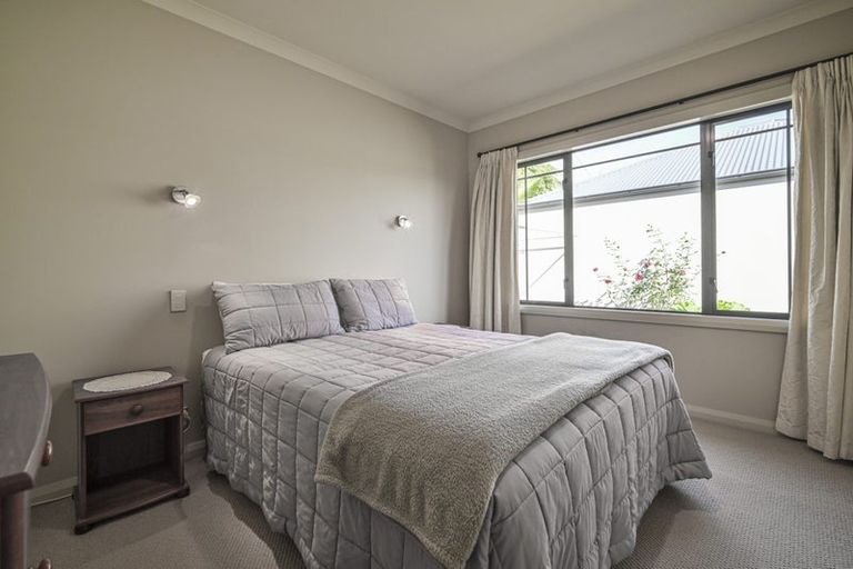 Photo of property in 4a Lindsay Street, Havelock North, 4130