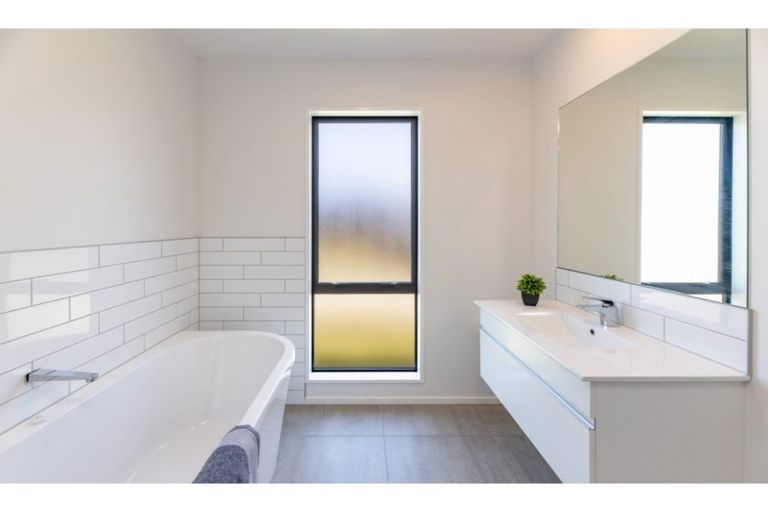 Photo of property in 32 Cridges Road, Darfield, 7510