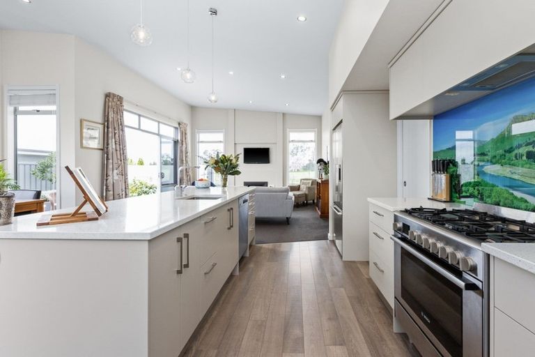 Photo of property in 147 Arataki Road, Havelock North, 4130