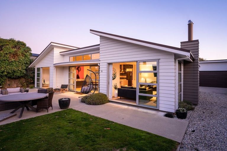 Photo of property in 15 Hunt Place, Albert Town, Wanaka, 9305