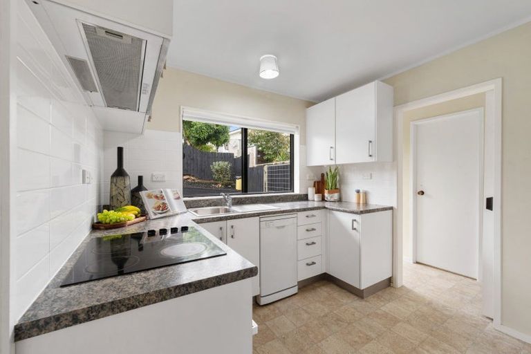 Photo of property in 1/15 Benygloe Place, Highland Park, Auckland, 2010