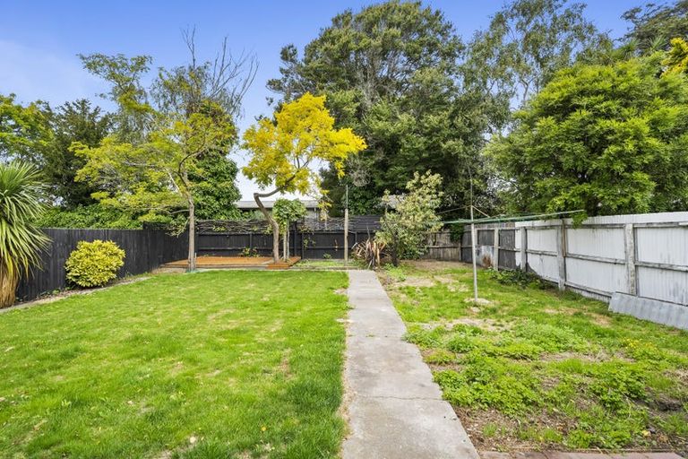 Photo of property in 30 Cowlishaw Street, Avonside, Christchurch, 8061