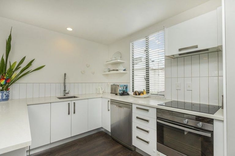 Photo of property in 2/10 Cleveland Road, Parnell, Auckland, 1052