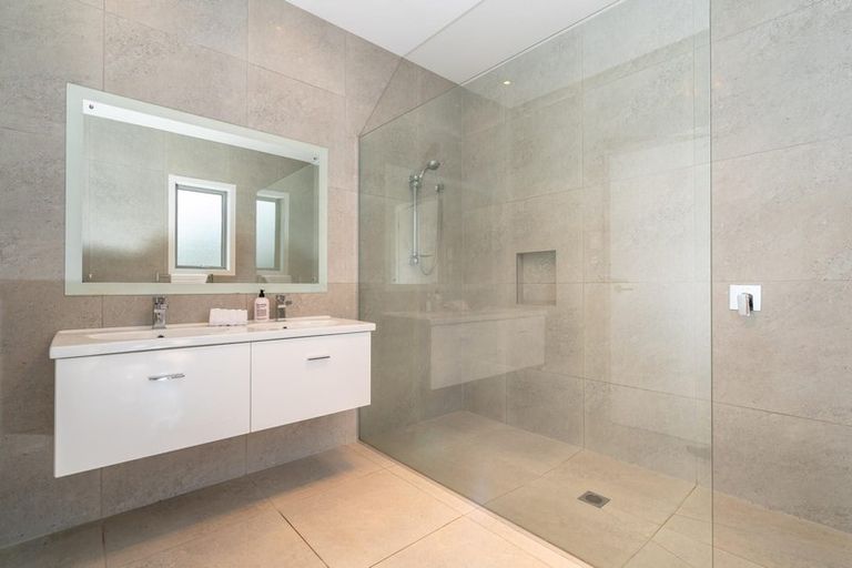 Photo of property in 15 Reeves Street, Green Island, Dunedin, 9018