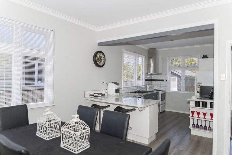 Photo of property in 22 Trafalgar Street, Dannevirke, 4930