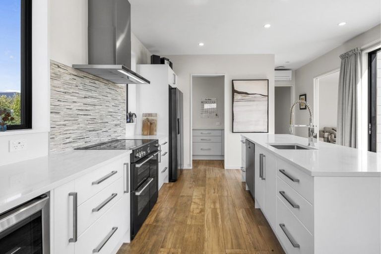 Photo of property in 22 Awa Place, Rangiora, 7400