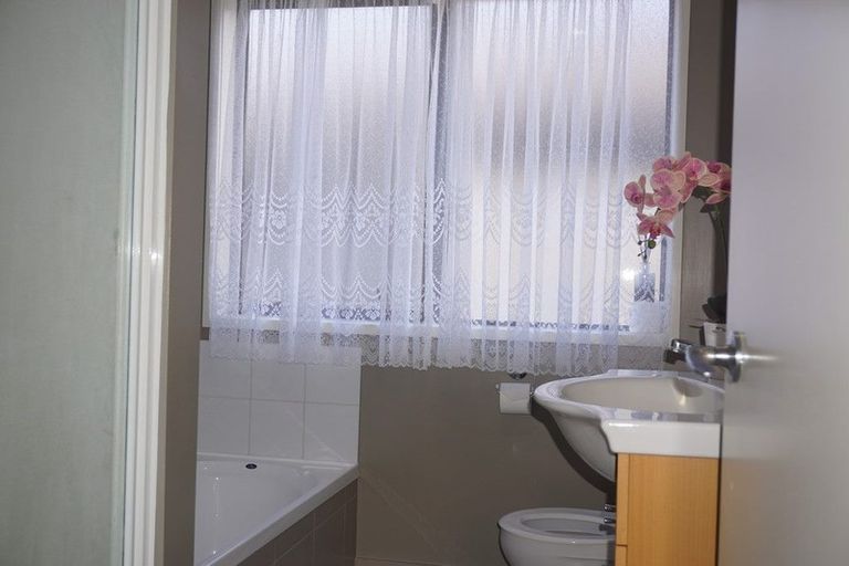 Photo of property in 15 Wimbledon Close, Nawton, Hamilton, 3200