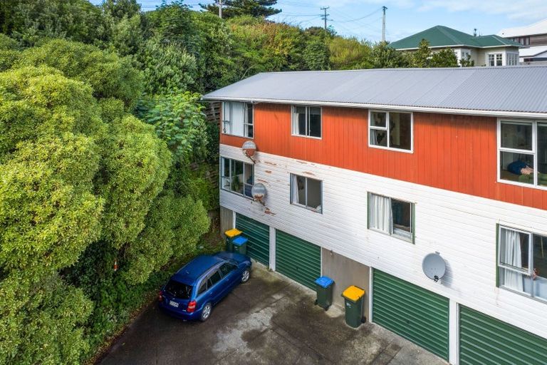 Photo of property in 4/16 John Street, Titahi Bay, Porirua, 5022