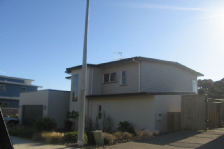 Photo of property in 46c Navigation Drive, Whitby, Porirua, 5024