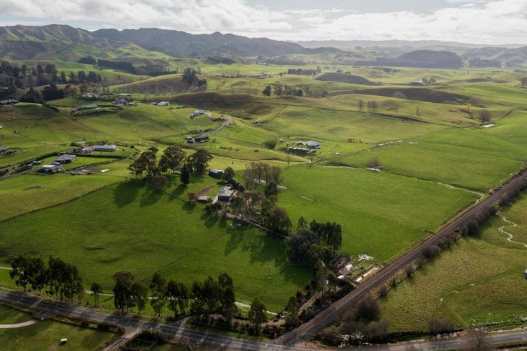 Photo of property in 101 Racecourse Road, Waipawa, Otane, 4277