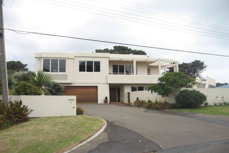 Photo of property in 27 Tainui Street, Raumati Beach, Paraparaumu, 5032