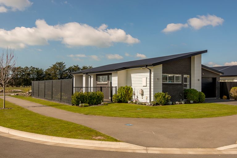 Photo of property in 6 Taupata Street, Kaiapoi, 7630